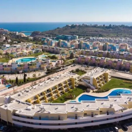 Marina Gardens Ao 阿尔布费拉